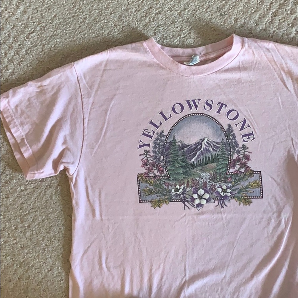Vintage Yellowstone tshirt